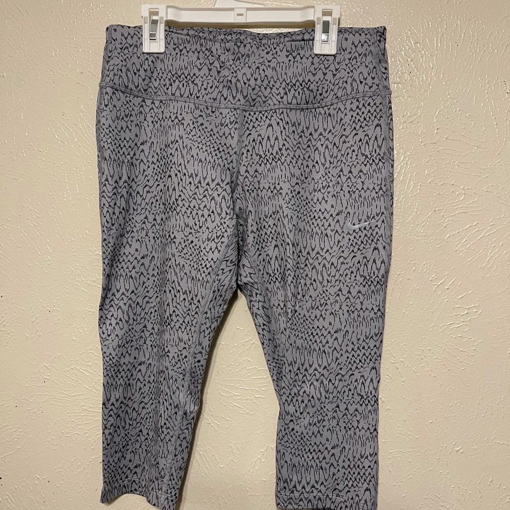 Nike Epic Lux Capri Pants